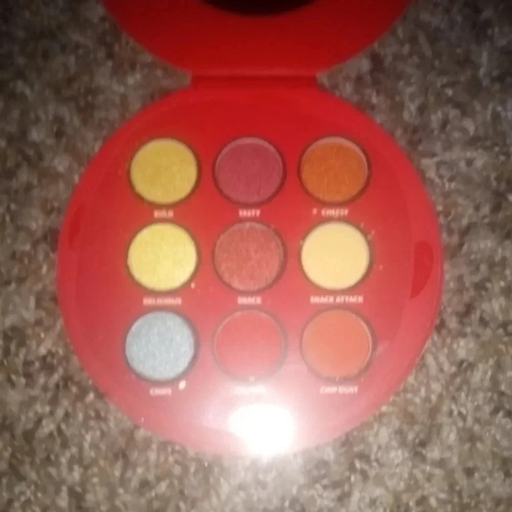 Doritos Eyeshadow Palette NEW